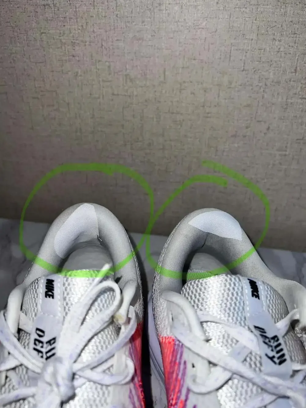 Nike Run Defy Women's Road Running Shoes White Elemental Pink Silt Red Black Siz
